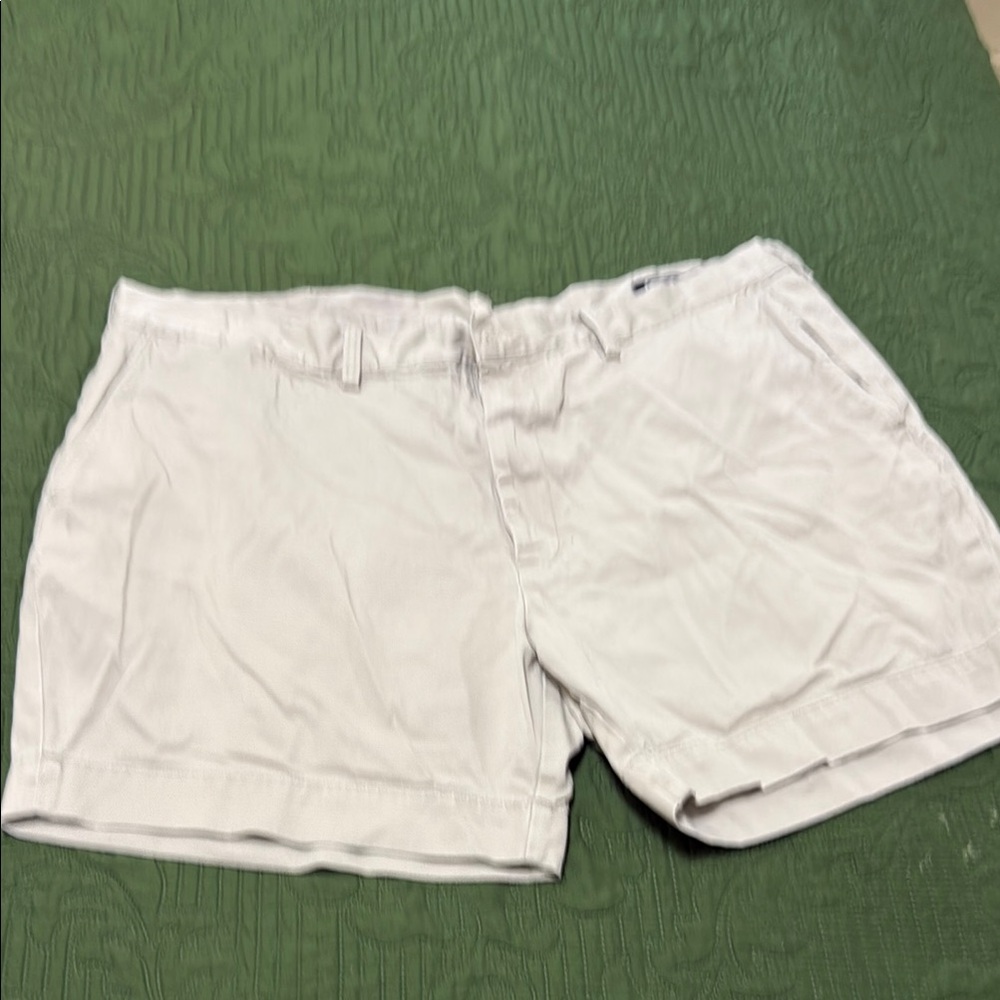 Ralph Lauren Classic White Women's Bermudas